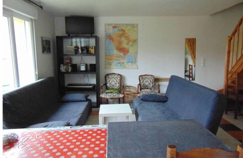 Douchy-les-Ayette House | Cozy Gîte 4 Jeanne Déco: Pet-Friendly with Spa & Breakfast