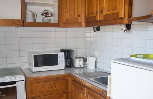 Saint-Bauzile House | Cozy Gîte for 4 in Saint Bauzile with Family & Pet Amenities