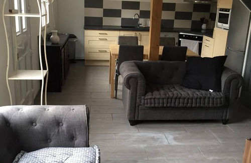 Athee-sur-Cher House | Cozy Cottage Near Beauval Zoo with Family-Friendly Amenities
