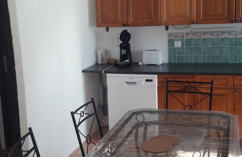 Lagorce Apartment | Family-Friendly Gîte near Vallon Pont d'Arc with Pool & Spa