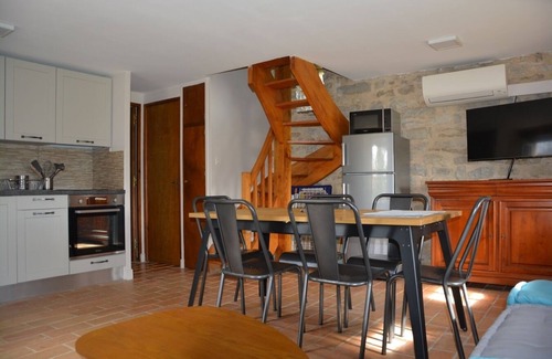 Caylus Cottage | Inviting Gîte Alexandre Dumas with Pool & Family Amenities