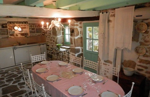Savennes House | Cozy Retreat at Gîte Alexandre for Your Next Getaway