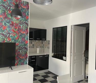 Cambounet-sur-le-Sor Apartment | Private Spa Gîte with Pool & Sauna - Rated 9.3/10!
