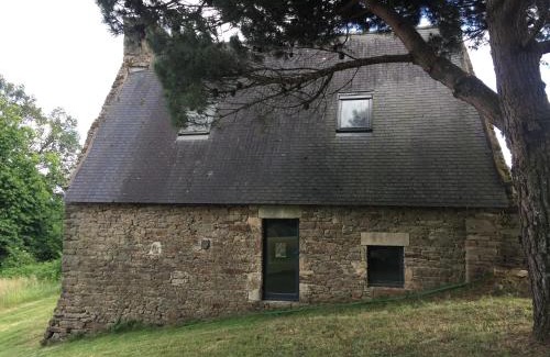 Landevant House | Tranquil Retreat for 2-6 in Peaceful Surroundings