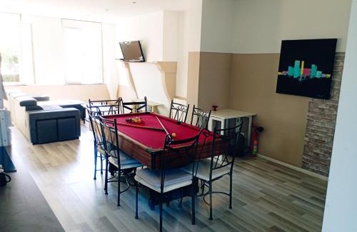 Ecury-sur-Coole Apartment | Quiet Loft with Pool and Parking, 10 Min from City Center