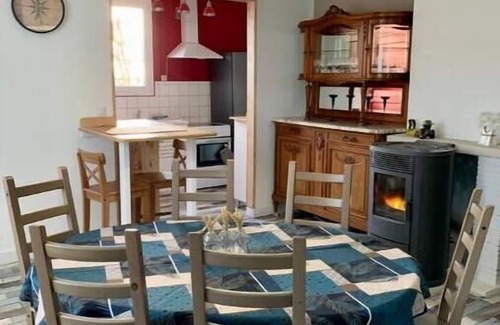 Loupiac House | Gîte au Milieu du Vignoble: Pet-Friendly Retreat