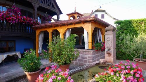 Triembach-au-Val Apartment | Inviting Gîte "Au Vigneron" with Spa & Hot Tub Retreat