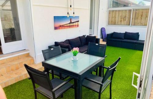 Aubiac House | Family-Friendly Gîte Aubiacais for 10 with Pet Access