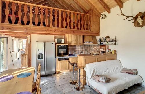 Les Bondons House | Authentic Gîte - Mont Lozère: Family and Pet Friendly Stay