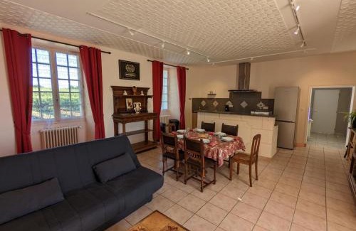 Cherves-Richemont House | Experience Évasion au Château: Historic Getaway near Cognac