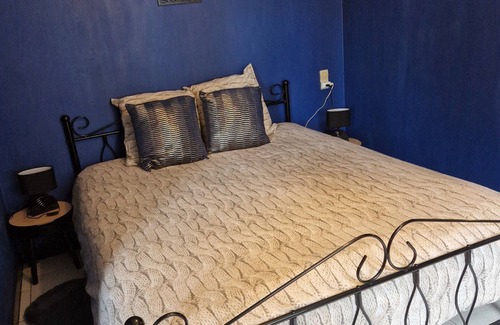 Solre-le-Chateau House | Relaxing Gîte with Private Jacuzzi for Your Getaway