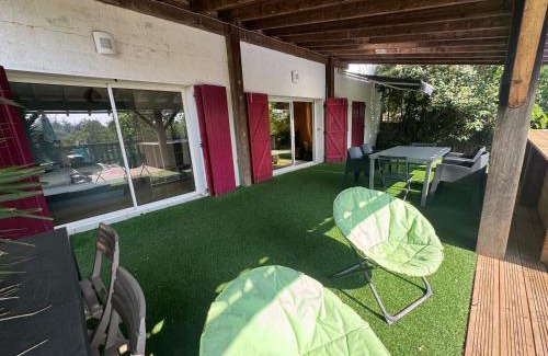 Le Montat Apartment | Gîte avec piscine à 5 minutes de CAHORS