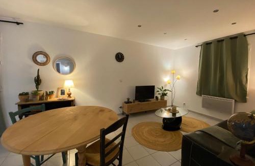 Saint-Avit-Senieur Apartment | Relaxing Gîte with Spa and Hot Tub - Rated 9/10 by Guests