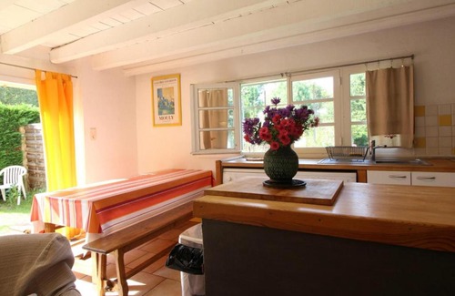 Avensan House | Family-Friendly Gîte Avensan for 6 in Beautiful Surroundings