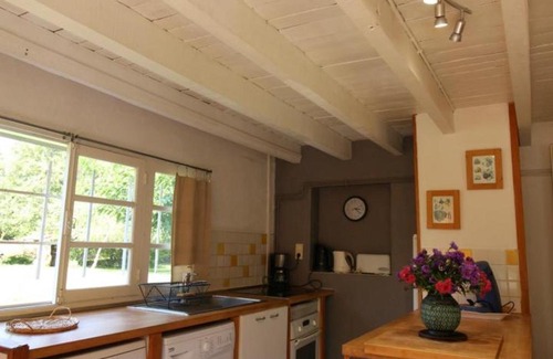 Avensan House | Family-Friendly Gîte Avensan for 6 in Beautiful Surroundings