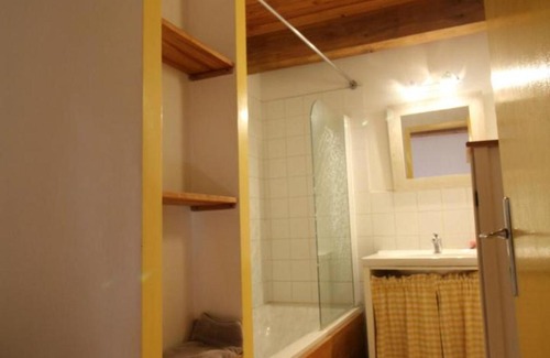 Avensan House | Family-Friendly Gîte Avensan for 6 in Beautiful Surroundings