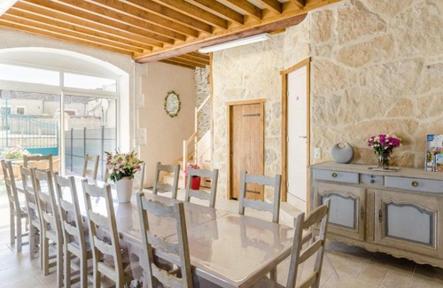 Balnot-sur-Laignes House | Spacious Gîte Balnot-sur-Laignes for Families and Friends