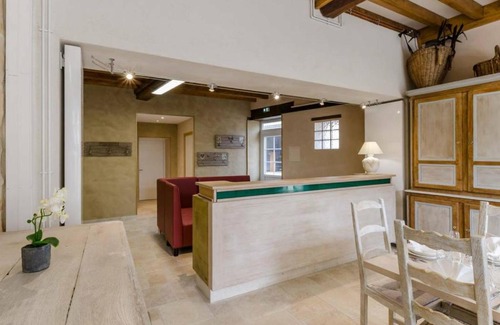 Balnot-sur-Laignes House | Spacious Gîte Balnot-sur-Laignes for Families and Friends