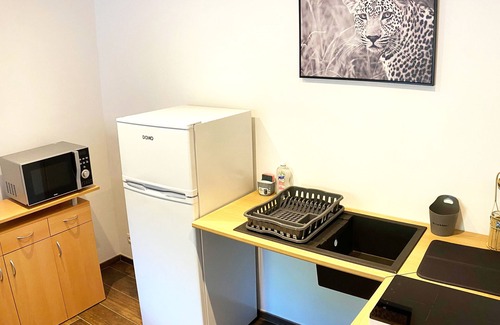 Gesves Apartment | Cozy Gîte Bellak: Private Getaway in Gesves Countryside