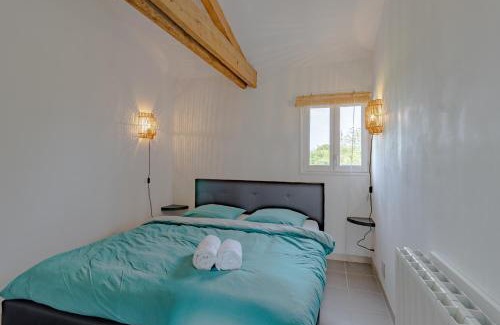 Jayac Other | Pet-Friendly Gîte Bellevue with Pool & Breakfast Included