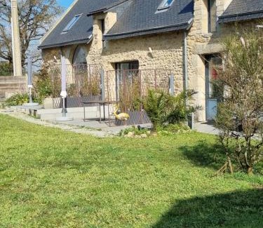 Theix-Noyalo House | Discover gîte Brocéliande - Closeries du Golfe with Ocean Views