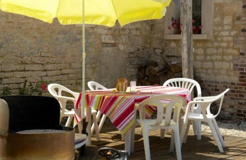 Bucey-en-Othe House | Comfortable Gîte Bucey-en-Othe for Families and Pets