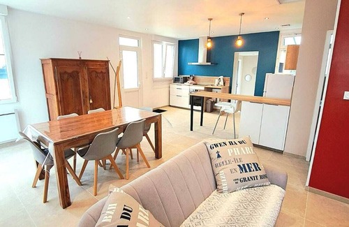 Beauvoir House | Experience Le Petit Gîte du Mont: 10/10 Rated Near Mont Saint Michel