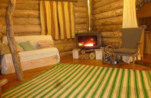 Malbosc Cabin | Cozy Gîte Cabane Bois Massif "Datcha" with Pool & Kitchen