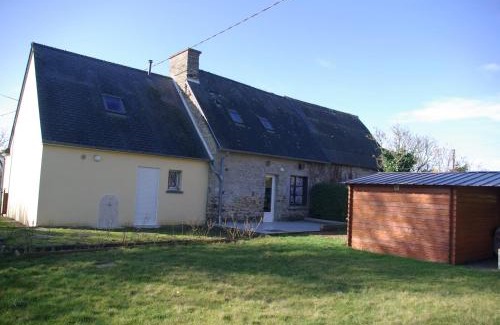 Ceaux House | Discover Gîte Caribou: Pet & Child Friendly Retreat