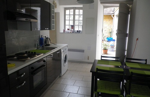 Lucq-de-Bearn Cottage | Tranquil Country Cottage with Spa & Hot Tub Amenities