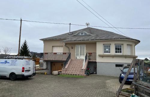 Reiningue Apartment | Family-Friendly Gîte Cedric: Rated 8/10 for Comfort