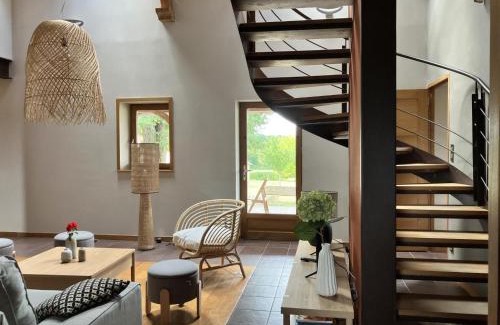 Montbeugny House | Gîte Cerf Ailé à Montbeugny, 14 pers, Animaux admis, Wifi - FR-1-489-593