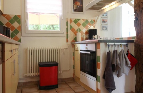 Cestas House | Gîte Cestas: Inviting Retreat for Families and Pets