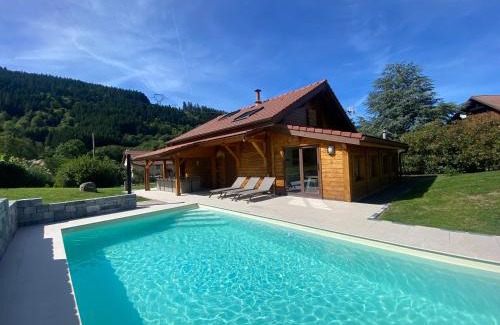 Plainfaing Ski Chalet | Relaxing Gîte Chalet with Hot Tub and Pool in Vosges