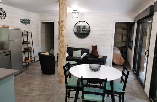 Courcy-aux-Loges Ski Chalet | Relax at Gîte Chalet de L'étang with Family-Friendly Amenities