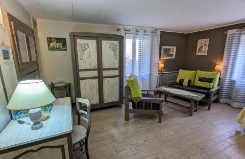 Le Syndicat Apartment | Cozy Eco Retreat Near Gérardmer with Scenic Terrace