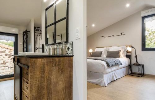 Chateau-Thebaud House | Perfect Retreat with Heated Pool Near Nantes and Clisson