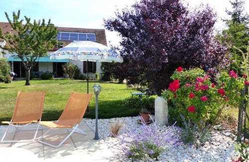 Target House | Cozy Gîte Target: Perfect for Families with Pool Access