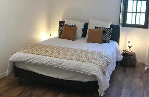 Yvre-l'Eveque House | Inviting Gîte Near Le Mans Circuit with Family-Friendly Perks