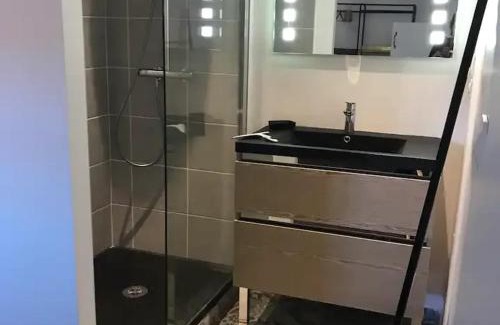 Yvre-l'Eveque House | Inviting Gîte Near Le Mans Circuit with Family-Friendly Perks