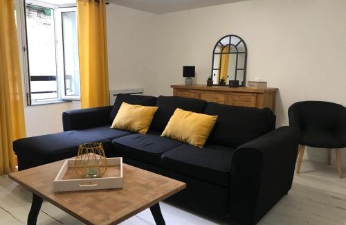 Neufchateau Apartment | Pet-Friendly Retreat at Gîte chez Julie et Jp, Rated 8.7/10