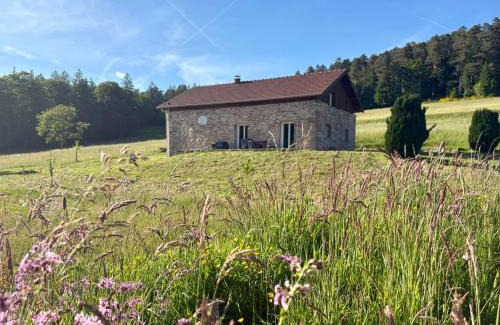 Tendon House | Relaxing Gîte chez Mimile: Nature Escape & Family Friendly