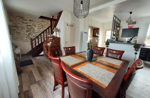 Ploermel House | Pet-Friendly Gîte Coeur de Bretagne with Family Amenities