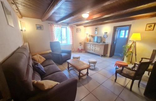 Reherrey House | Welcoming Gîte des Cygnes - Pet & Child Friendly Retreat