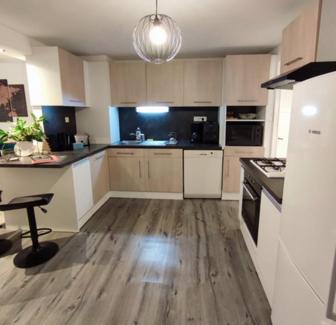 Saint-Ame Apartment | Cozy T3 Apartment with Garden, Oceanfront Views & Parking