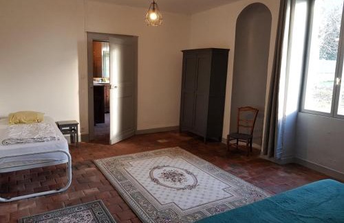 Bengy-sur-Craon House | Cozy Gîte with Terrace, Garden, and High-Speed Internet