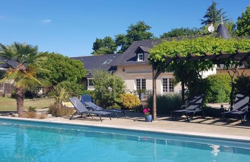Change House | Cozy Gîte near Le Mans with Pool & Garden - Rated 10/10