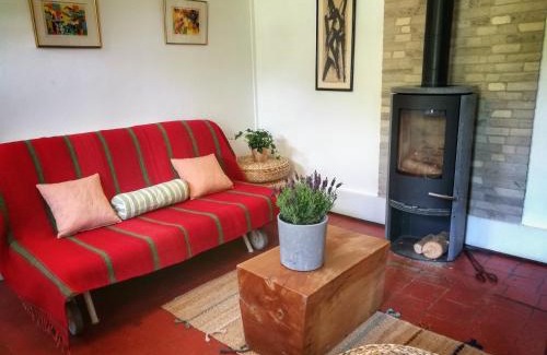 Aiguevive House | Child-Friendly Retreat at Gîte d'Aigues Vives, Rated 8.6