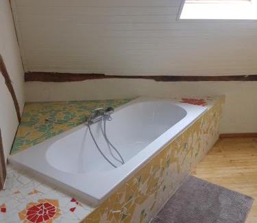 Braives House | Welcoming Gîte d'Hildegarde with Sauna & Hot Tub Retreat