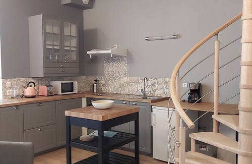 Athis-Val de Rouvre House | Gîte dans Longère en Normandie: Pet-Friendly & Ocean Views